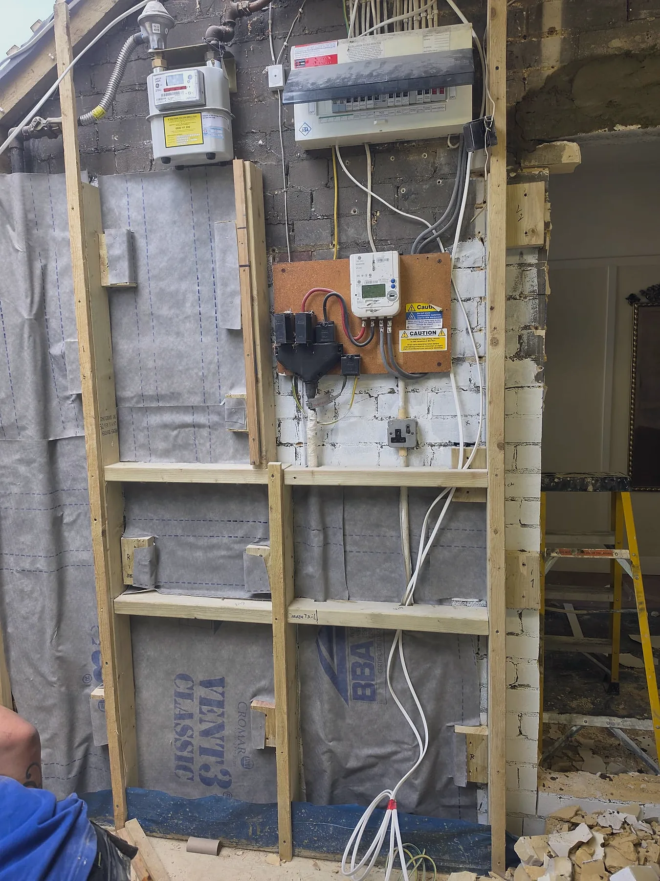 Electrical first-fix installation managed by Gulf Builder